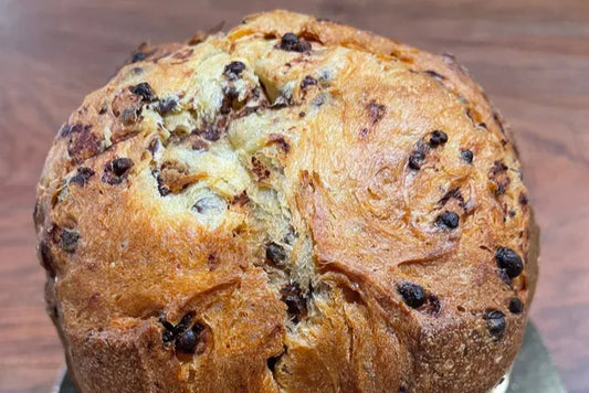 Panettone con Scaglie di Cioccolata